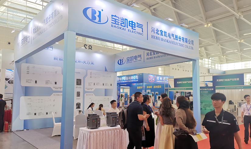 暴击行业天花板！jinnianhui今年会电气硬核技术亮相天津清洁能源展，引央视记者及能源产业巨头现场“挖宝”
